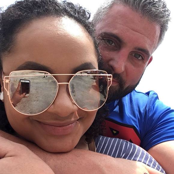 Meet your Posher, Hilaire - Picture 1 of 1